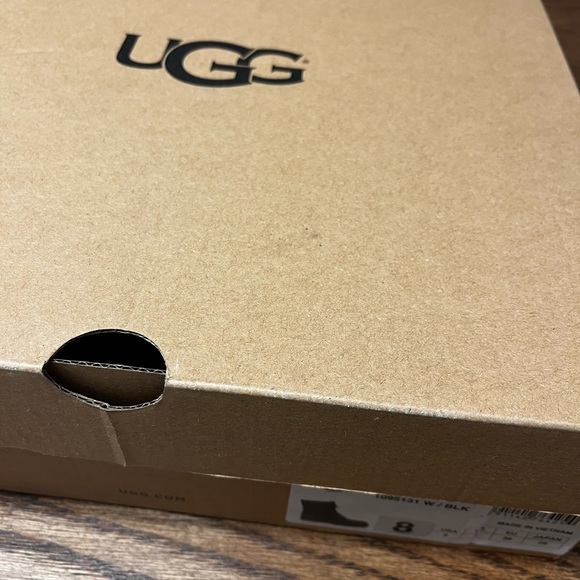 Warm Ugg Combat Boots 🥾 - Picture 6 of 6